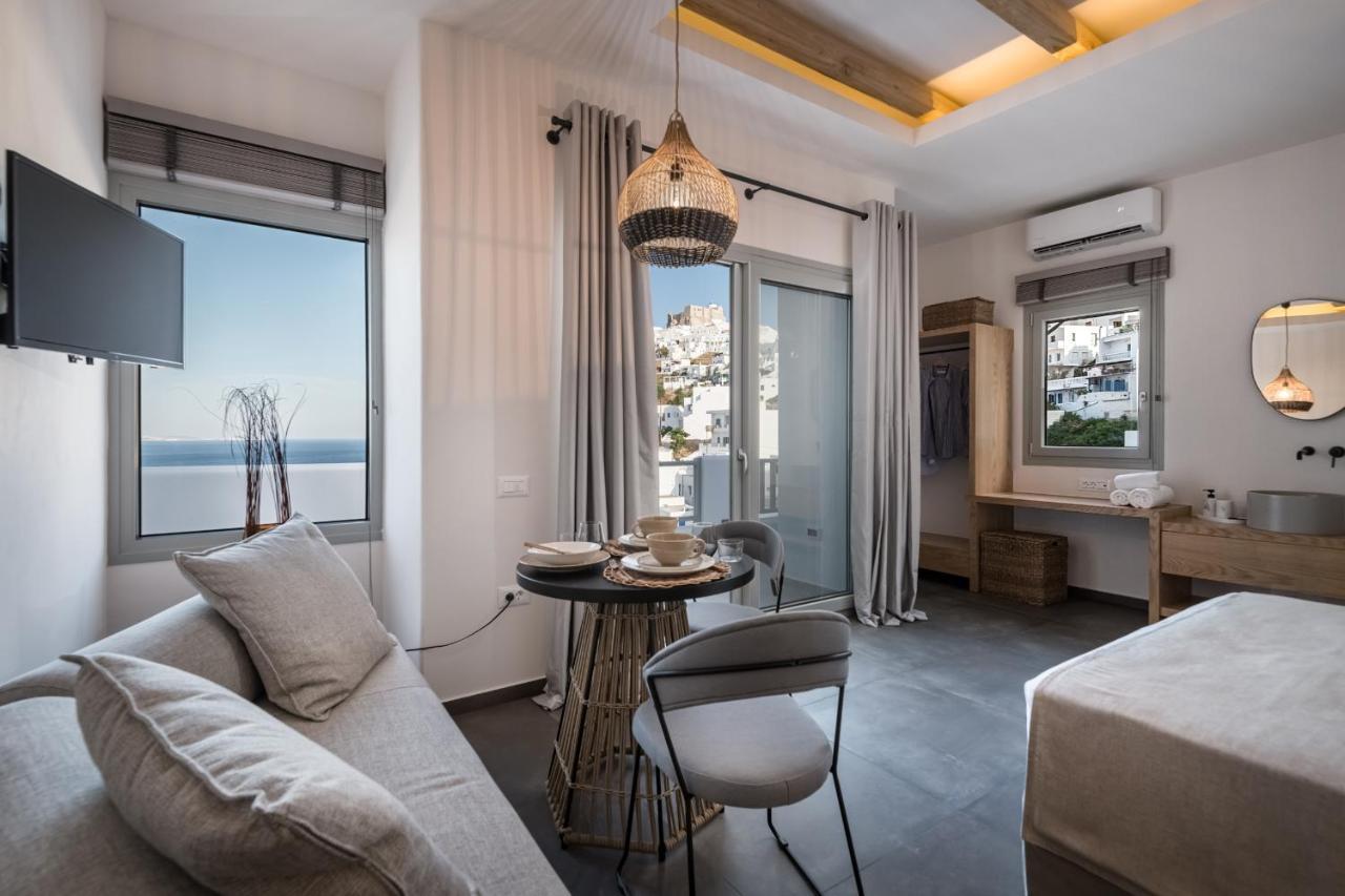 Vivere Luxury Suites Pera Gyalos エクステリア 写真