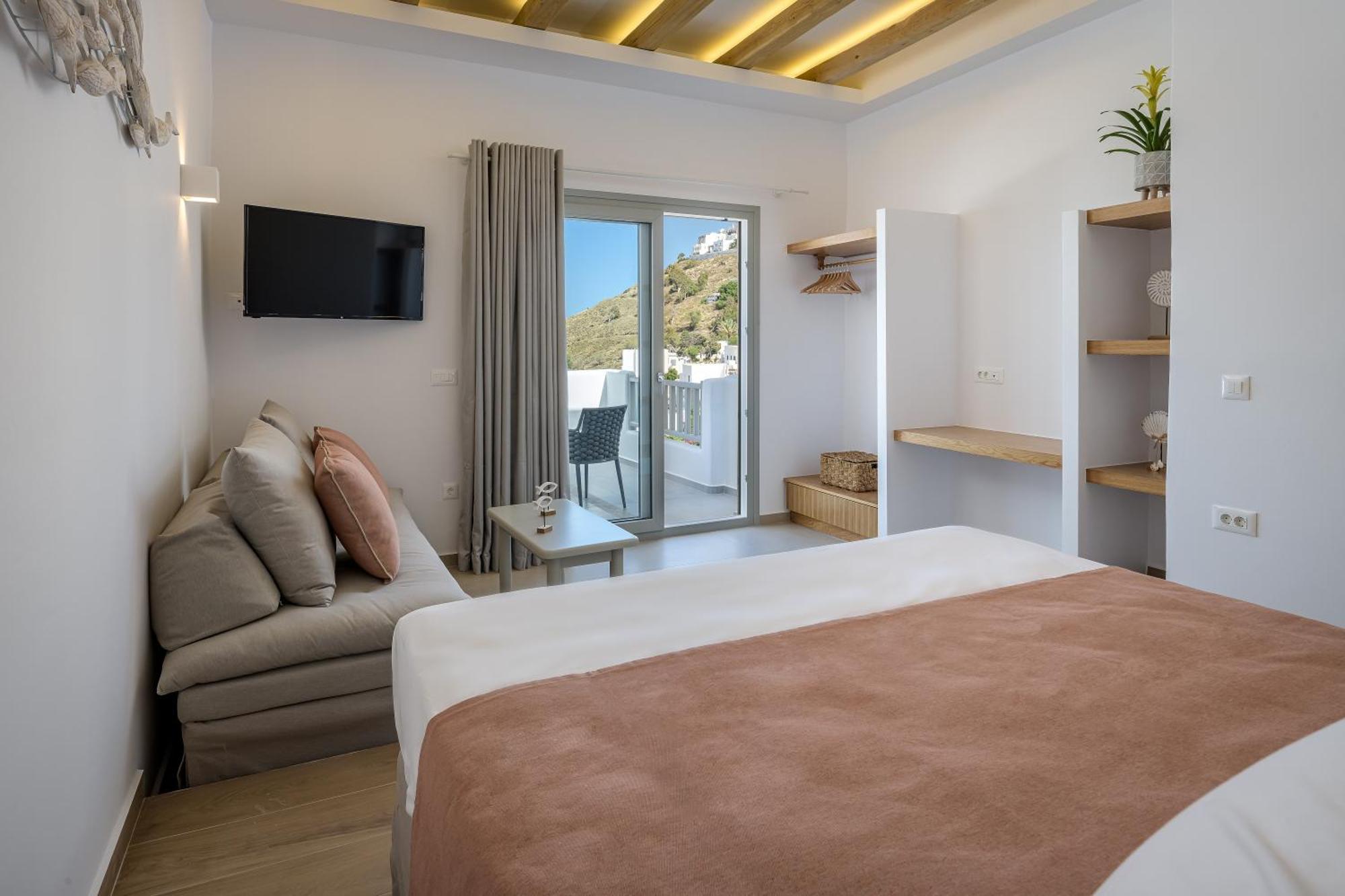 Vivere Luxury Suites Pera Gyalos エクステリア 写真